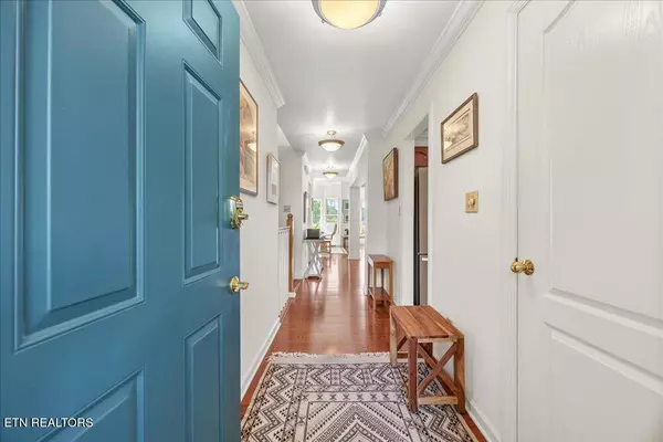 Knoxville, TN 37915,516 Riverfront WAY