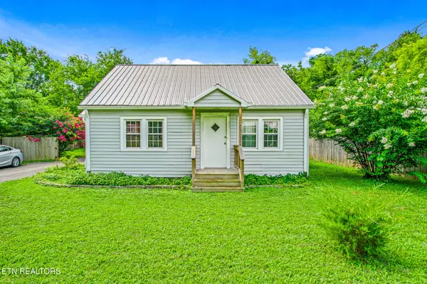 Knoxville, TN 37918,2404 Cedar LN