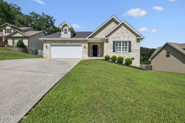Maryville, TN 37804,809 Mackenzie DR