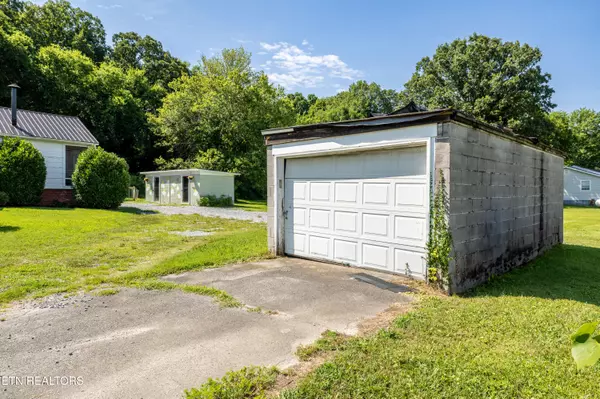 Maryville, TN 37803,102 Milligan Rd