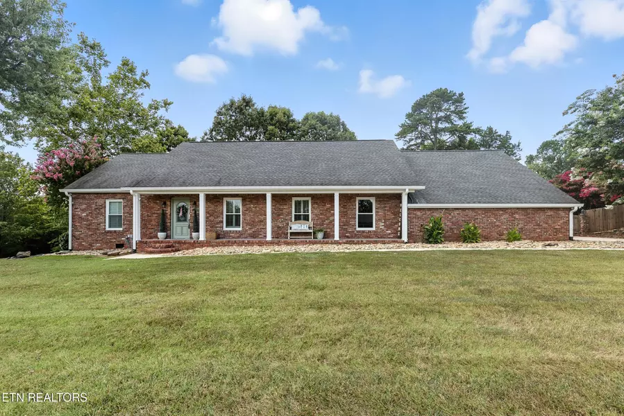 11145 Windward DR, Farragut, TN 37934