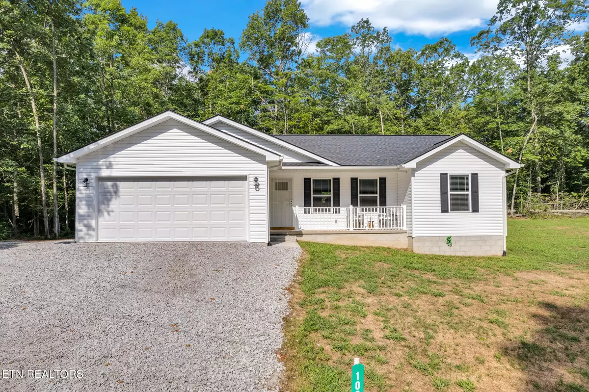 Crossville, TN 38572,1084 Redwing DR