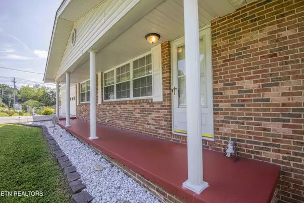 Clinton, TN 37716,303 Sanford Ave