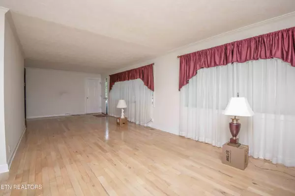 Clinton, TN 37716,303 Sanford Ave