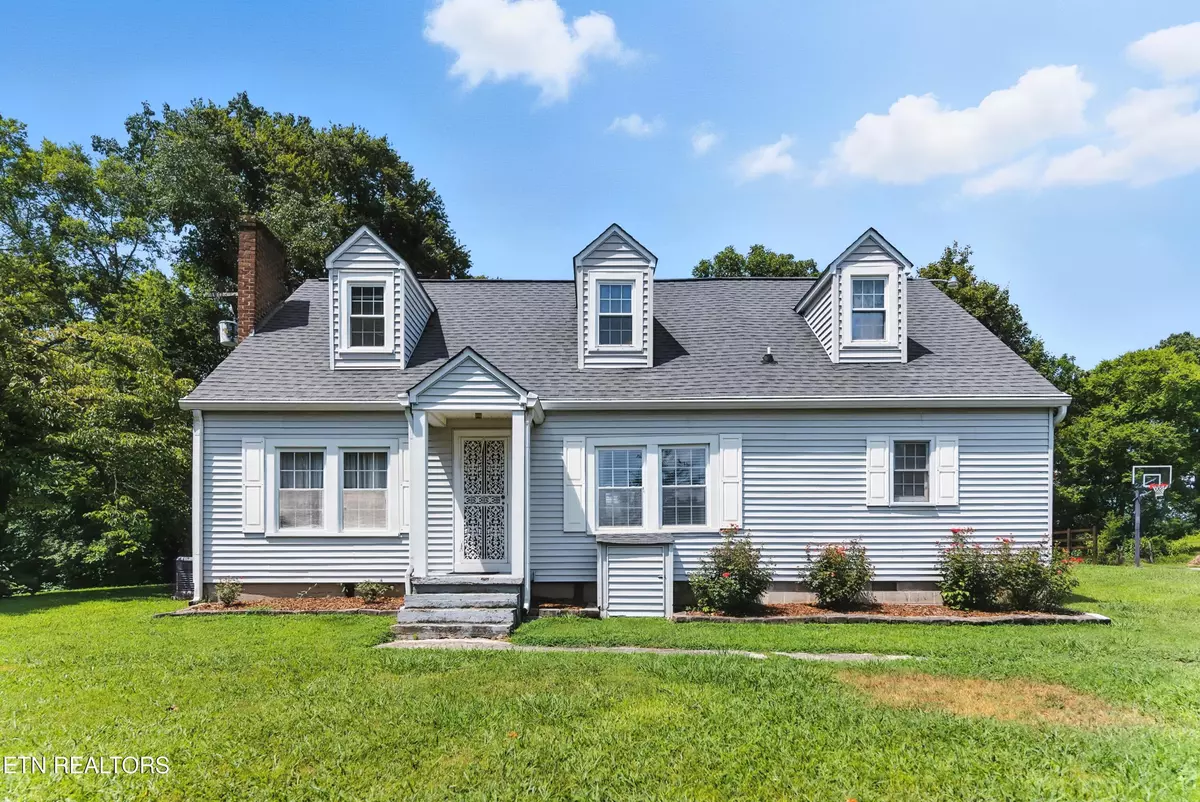 Strawberry Plains, TN 37871,125 Barnes LN