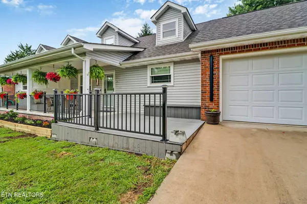 Crossville, TN 38555,851 Highland LN