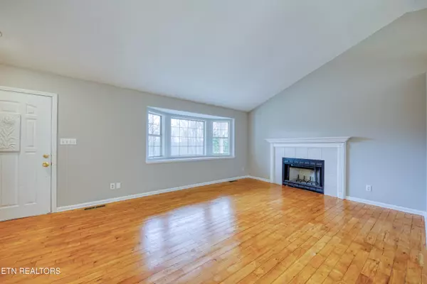 Lenoir City, TN 37771,255 Alpine DR