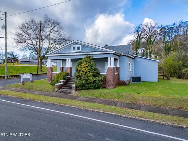 Clinton, TN 37716,400 Main St