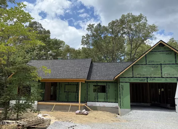 154 Hawes CIR, Crossville, TN 38558