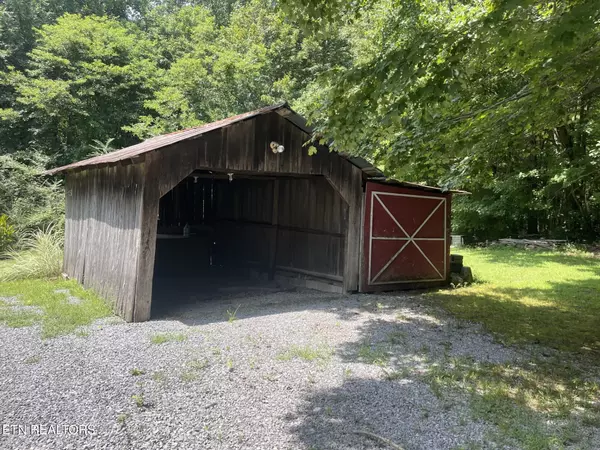 Niota, TN 37826,389 County Road 260