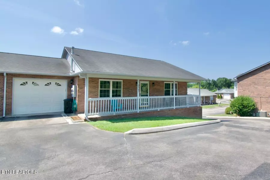 2347 Governors CT, Maryville, TN 37801