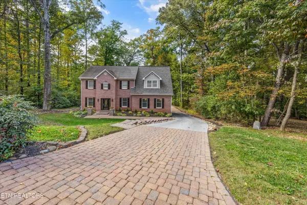 Knoxville, TN 37934,415 Moser LN