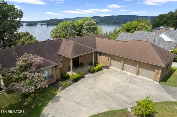 201 High Pointe Village WAY, Kingston, TN 37763