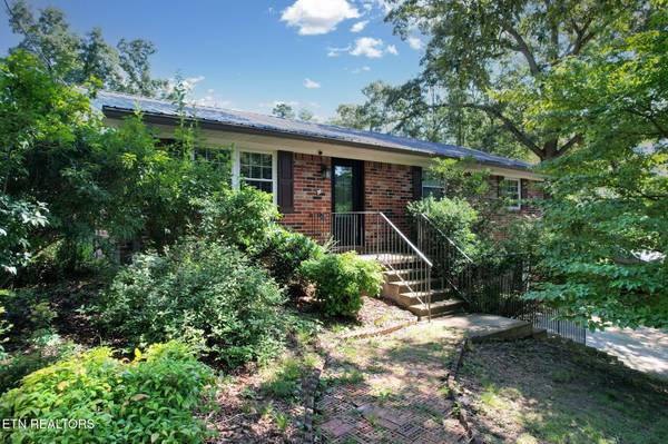 2860 McDaris CIR, Cleveland, TN 37323