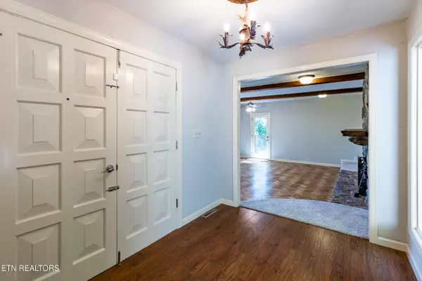 Caryville, TN 37714,288 Shorewood DR