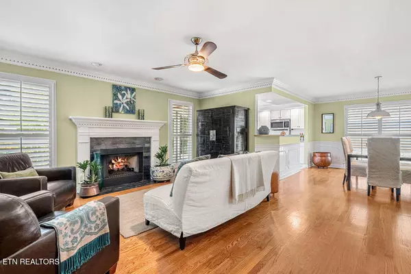 Knoxville, TN 37922,8528 Oxford DR