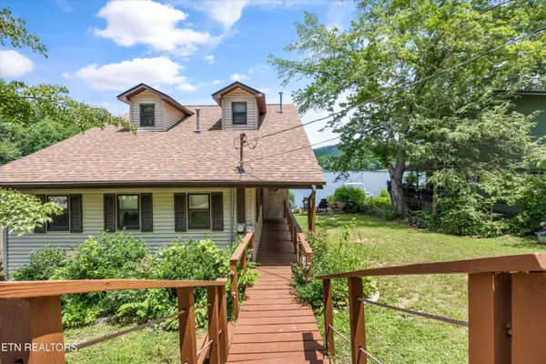 Tallassee, TN 37878,5805 Lakeshore DR