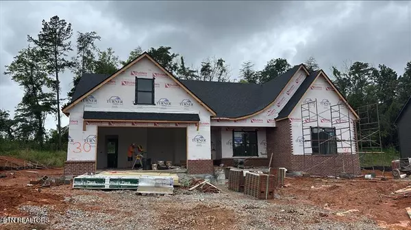221 Limelight LN, Lenoir City, TN 37772
