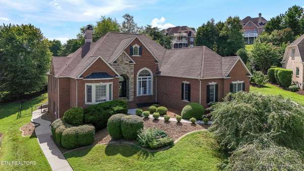 1114 Canvas Back LN, Knoxville, TN 37922