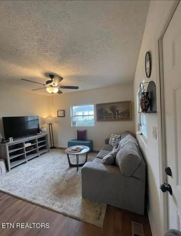Knoxville, TN 37920,243 Nicholson Ave