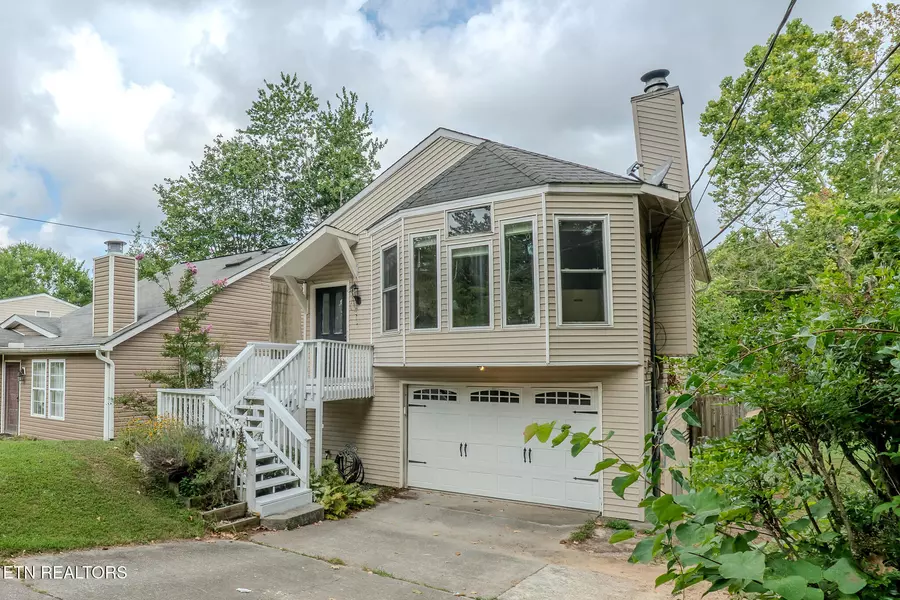 7637 Chatham CIR, Knoxville, TN 37909