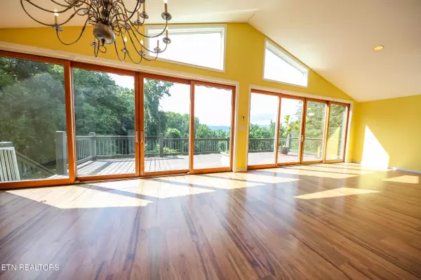 Oak Ridge, TN 37830,104 Ogden CIR