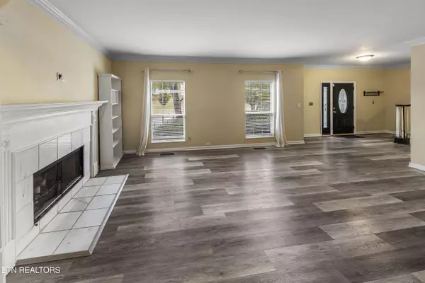 Knoxville, TN 37923,8854 Brucewood LN