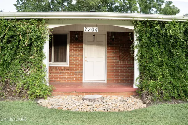 Powell, TN 37849,7704 Collier Rd. Rd