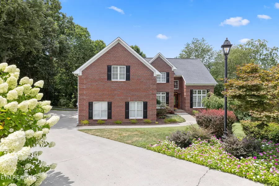 5808 Broughton CT, Powell, TN 37849