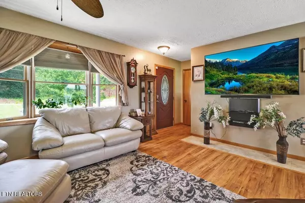 Spring City, TN 37381,628 Sable Rd