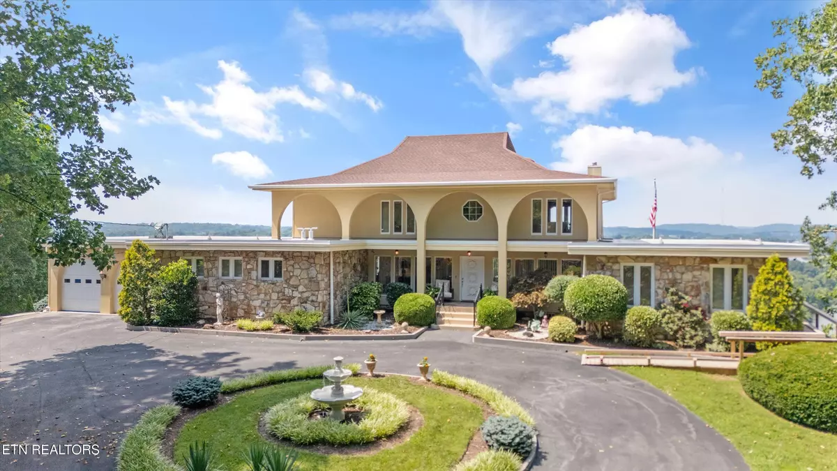 Knoxville, TN 37920,2401 Craghead LN