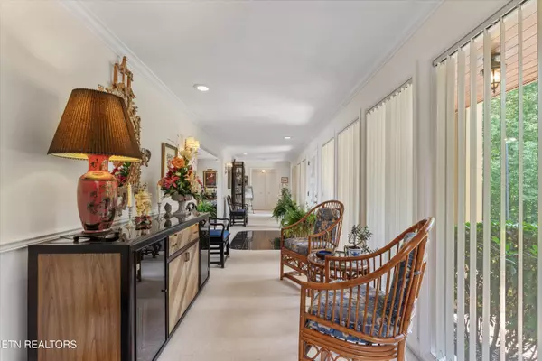 Knoxville, TN 37920,2401 Craghead LN