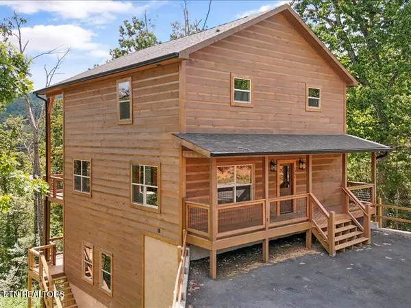 Sevierville, TN 37876,1704 Bear View Rd