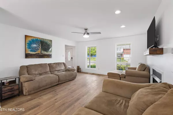 Knoxville, TN 37918,6817 Audrianna LN