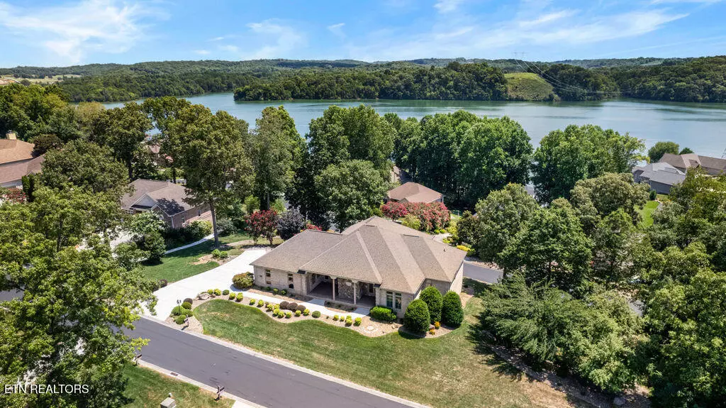 Loudon, TN 37774,402 Catoosa LN