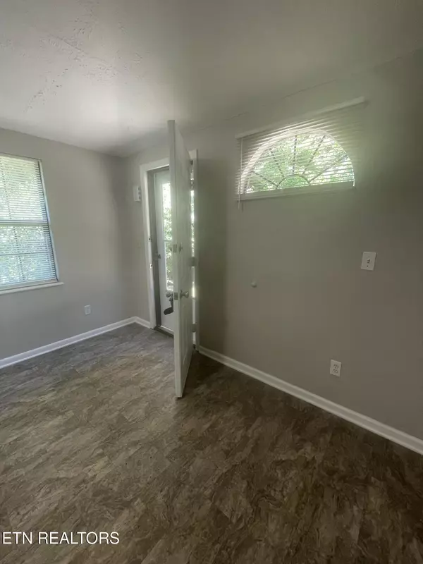 Maryville, TN 37801,516 Houston St