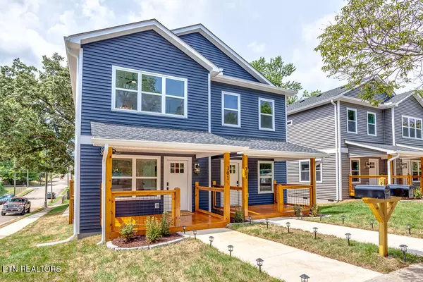 Knoxville, TN 37917,301 Woodland Ave