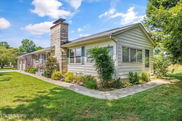 Sweetwater, TN 37874,206 Old Athens PIKE