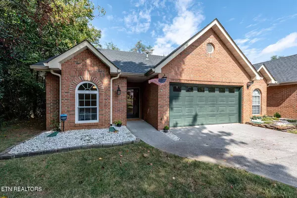 4225 Macbeth WAY, Knoxville, TN 37919