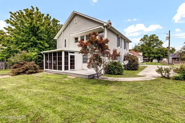 Sevierville, TN 37862,343 Elm Street St