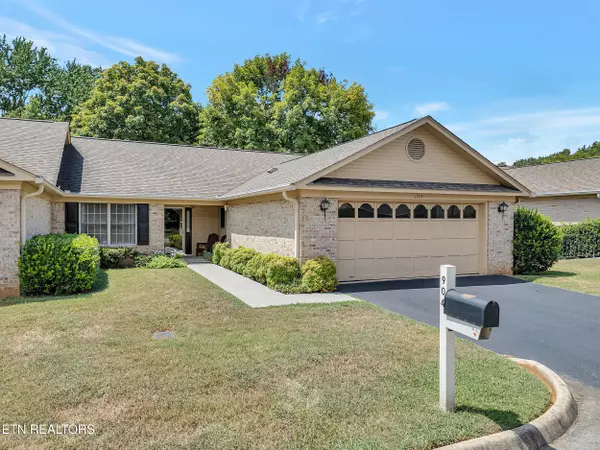 904 Portsmouth CIR, Maryville, TN 37803