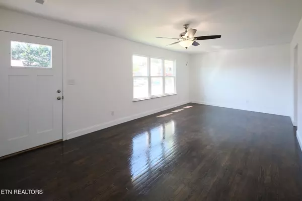 Loudon, TN 37774,26 Webster CT