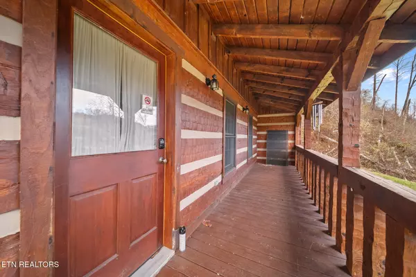 Gatlinburg, TN 37738,830 Sleepy Hollow Rd