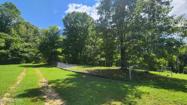 Kingston, TN 37763,377 Rogers Ridge Rd