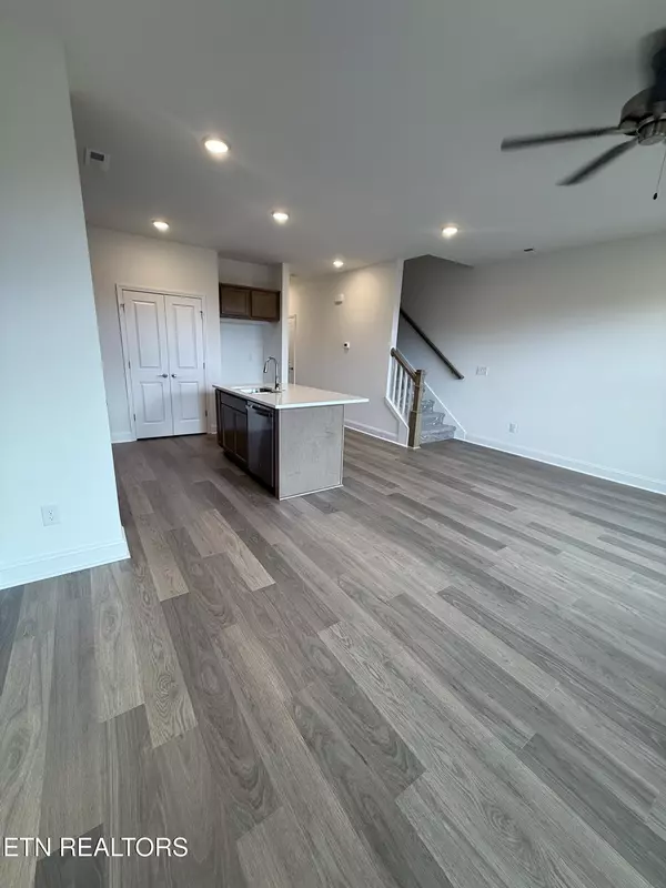 Knoxville, TN 37920,8708 Chapman Trace WAY