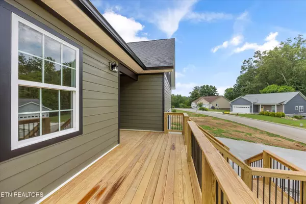 Harriman, TN 37748,112 Cena LN