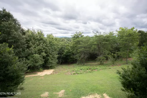 Kodak, TN 37764,836 River Cliff DR