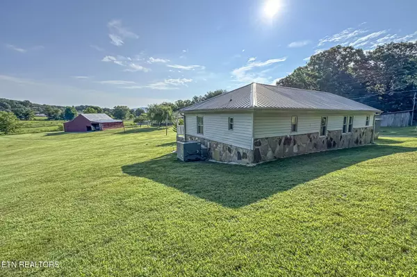 Sevierville, TN 37862,3130-3132 Westover DR