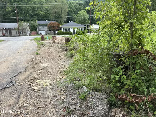 Wallins, KY 40873,Hwy 219