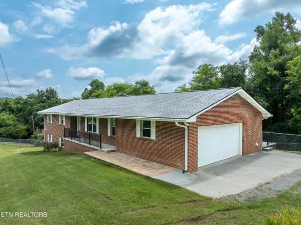 1881 Old Topside Rd, Louisville, TN 37777